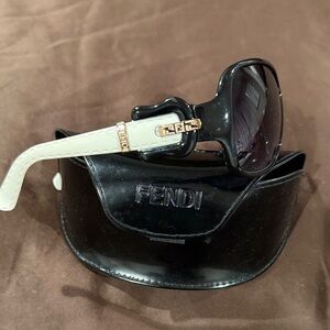 Fendi Black and Cream Designer Sunglasses